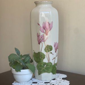 Cyclamen Otagiri Vase - Japan
